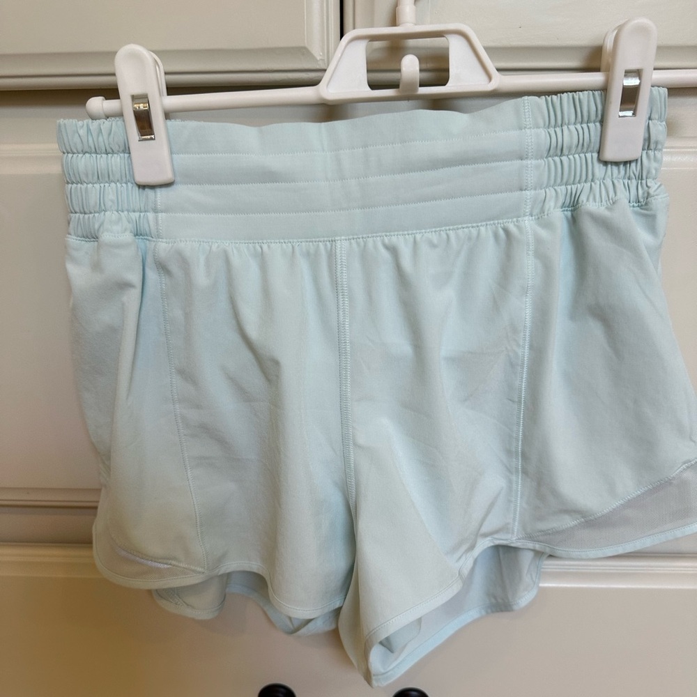High Rise Lululemon Hotty Hot Shorts 2.5 in